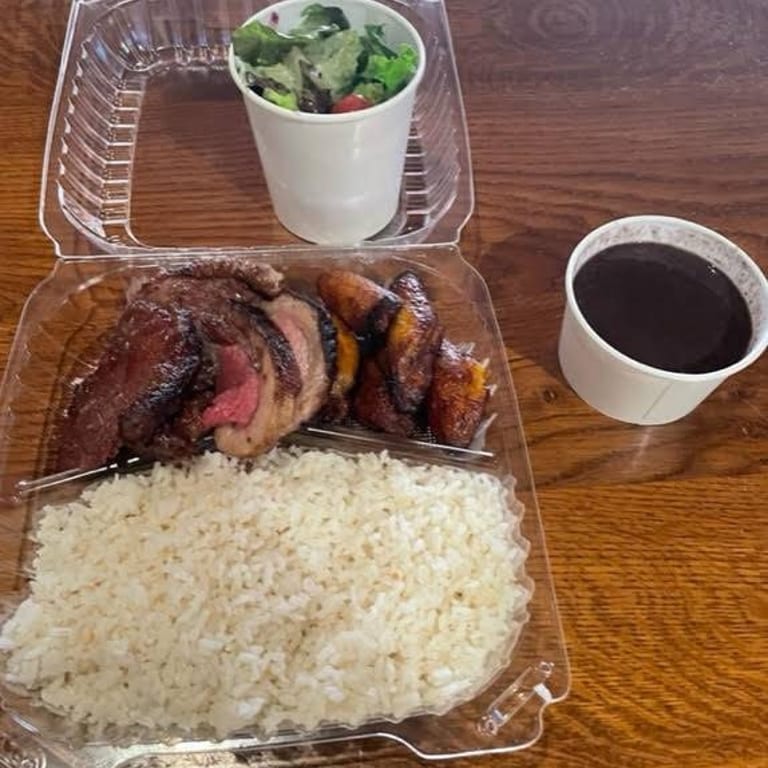 Savor Your Lunch with Us